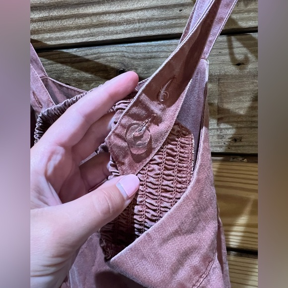 Old Navy tank top - Picture 3 of 4